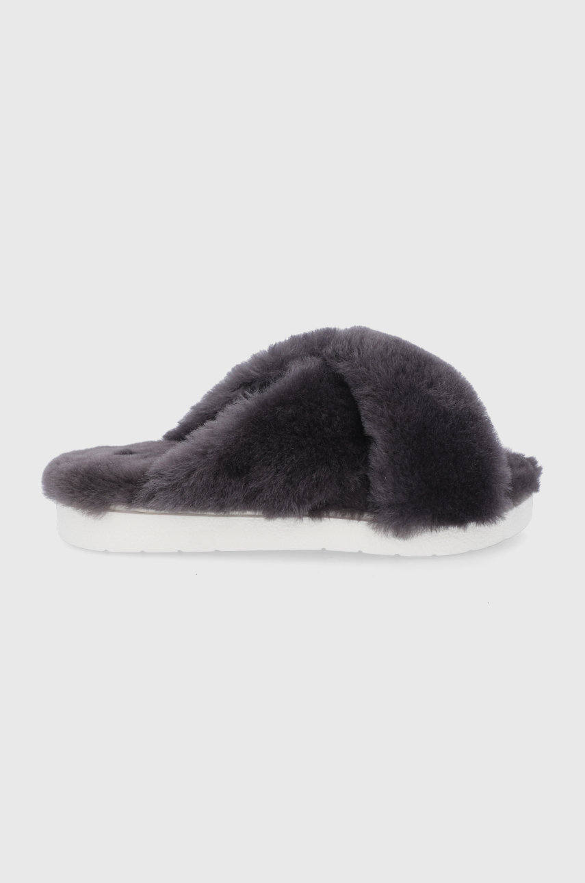 Inuikii slippers