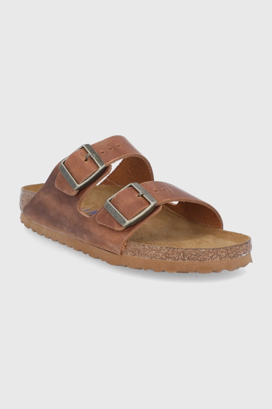 Шкіряні шльопанці Birkenstock коричневий