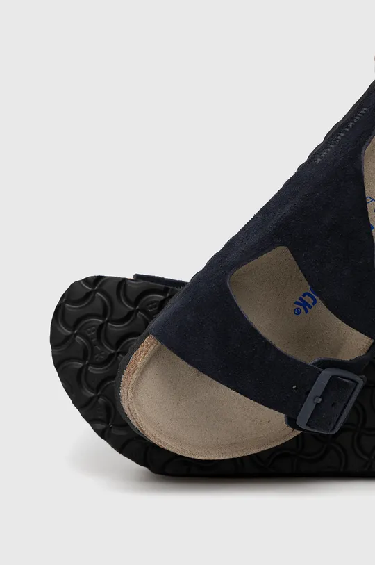 Birkenstock suede sliders ARIZONA  Uppers: Natural leather Inside: Natural leather Outsole: Synthetic material