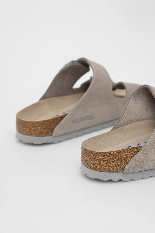 Birkenstock suede sliders Arizona  Uppers: Suede Inside: Natural leather Outsole: Synthetic material