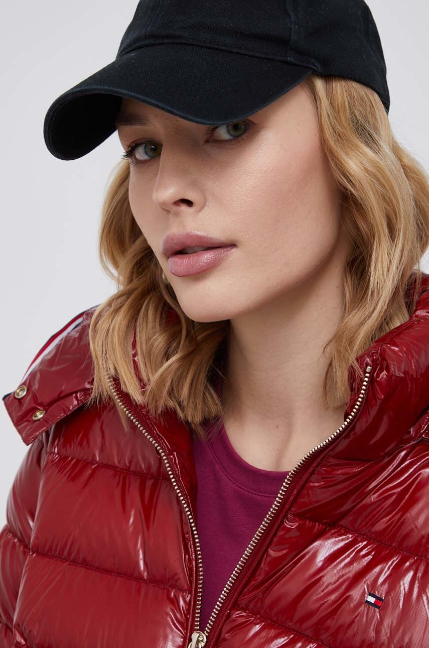 Куртка Tommy Hilfiger женская цвет красный зимняя | ANSWEAR.ua