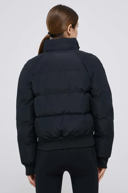 Куртка EA7 Emporio Armani  Подкладка: 3% Эластан, 97% Полиэстер Наполнитель: 100% Полиамид Основной материал: 100% Полиэстер