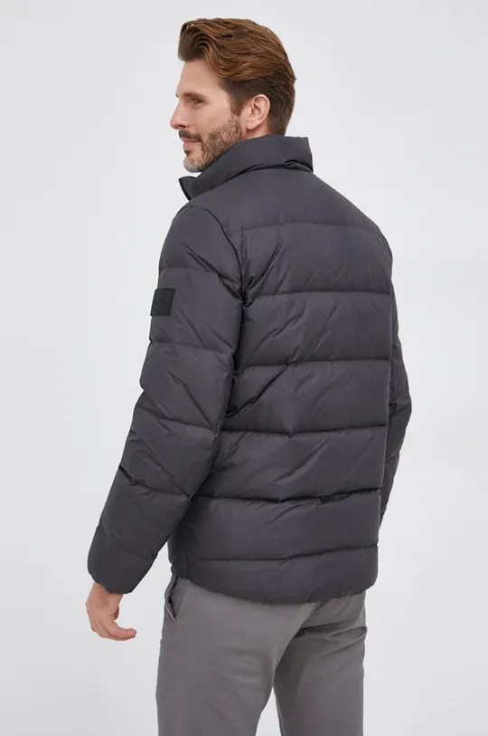 Páperová bunda Calvin Klein  Podšívka: 100% Polyester Výplň: 25% Páperie, 75% Kačacie páperie Základná látka: 100% Polyamid