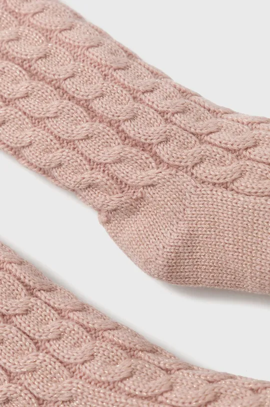 Ponožky UGG Základná látka: 93 % Akryl, 3 % Polyester, 2 % Metalické vlákno, 2 % Nylón Vnútro: 100 % Polyester