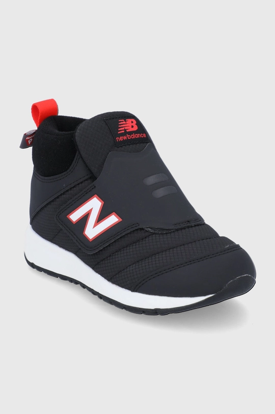 Παιδικά παπούτσια New Balance μαύρο