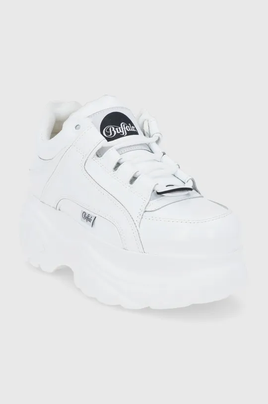Δερμάτινα παπούτσια Buffalo LONDON λευκό