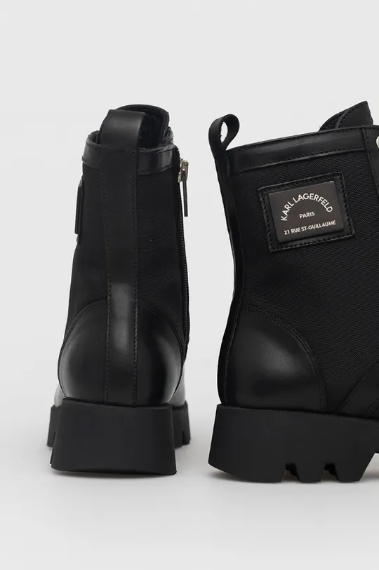 Мішечок для взуття Karl Lagerfeld <p>Халяви: Текстильний матеріал, Натуральна шкіра 
Внутрішня частина: Натуральна шкіра 
Підошва: Синтетичний матеріал</p>