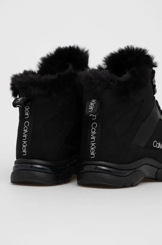 Μπότες χιονιού Calvin Klein  Πάνω μέρος: Υφαντικό υλικό, Φυσικό δέρμα Εσωτερικό: Υφαντικό υλικό Σόλα: Συνθετικό ύφασμα