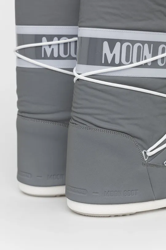 Зимові чоботи Moon Boot  Халяви: Текстильний матеріал Внутрішня частина: Текстильний матеріал Підошва: Синтетичний матеріал