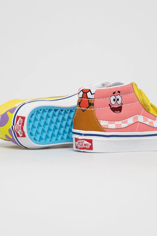 Παιδικά πάνινα παπούτσια Vans SPONGEBOB  Πάνω μέρος: Υφαντικό υλικό, Φυσικό δέρμα, Δέρμα σαμουά Εσωτερικό: Υφαντικό υλικό Σόλα: Συνθετικό ύφασμα