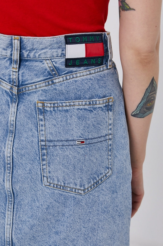 Bavlnená rifľová sukňa Tommy Jeans Dámsky