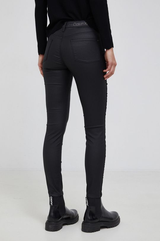 Calvin Klein - Pantaloni  Materialul de baza: 58% Bumbac, 5% Elastan, 37% Poliamida Finisaj: 89% Bumbac, 3% Elastan, 8% Elastomultiester