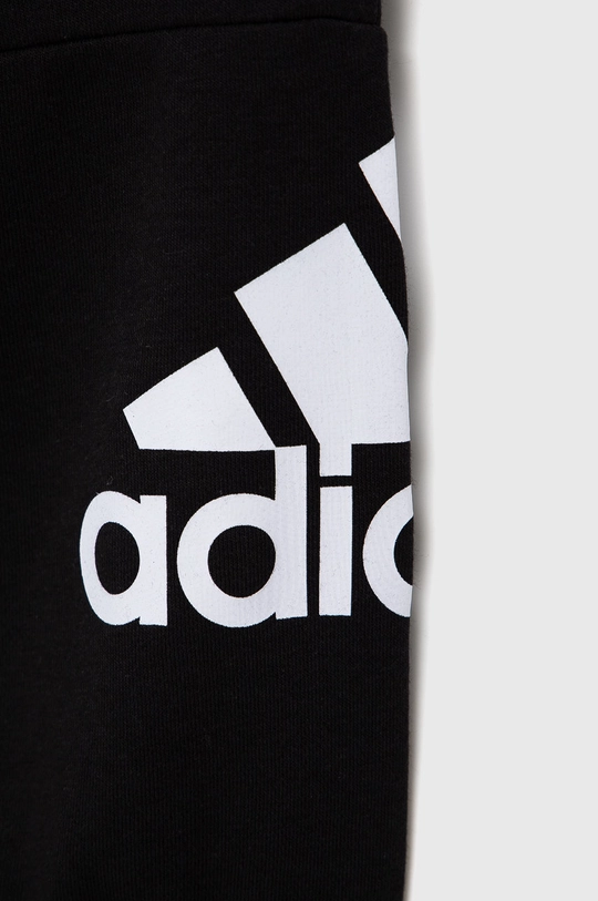 Дитячі штани adidas  53% Бавовна, 11% Рейон, 36% Перероблений поліестер