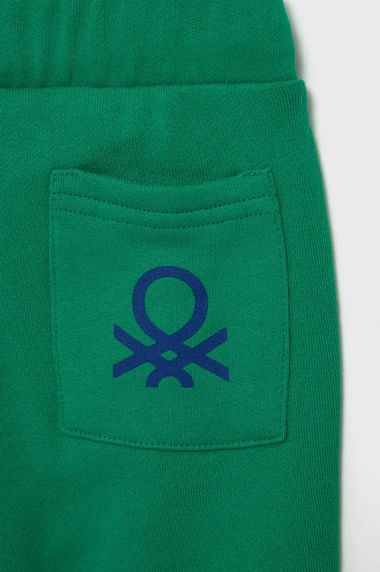 Detské nohavice United Colors of Benetton  1. látka: 100% Bavlna 2. látka: 95% Bavlna, 5% Elastan