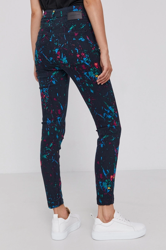 Desigual Jeansy Splatter 21WWPN08 Podszewka: 20 % Bawełna, 80 % Poliester, Materiał zasadniczy: 97 % Bawełna, 3 % Elastan, Wskazówki pielęgnacyjne:  prać w pralce w temperaturze 30 stopni, nie suszyć w suszarce bębnowej, nie wybielać, prasować w niskiej temperaturze, Nie czyścić chemicznie