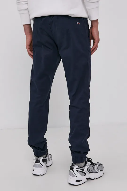 Tommy Jeans Spodnie DM0DM11032.4890 97 % Bawełna, 3 % Elastan