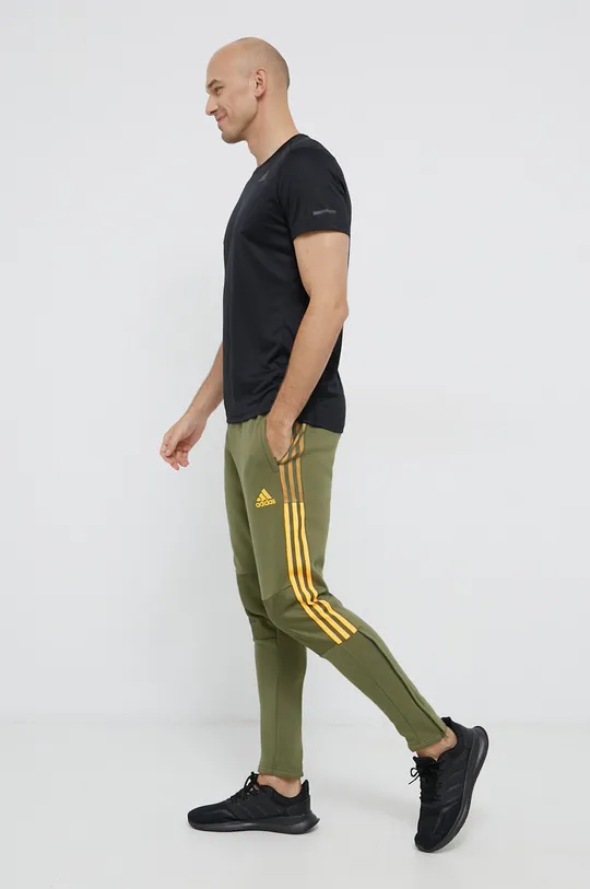 Штани adidas Performance зелений