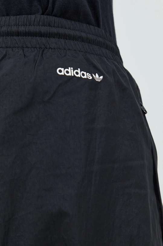 črna adidas Originals Hlače