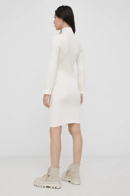 Φόρεμα Vero Moda  22% Νάιλον, 26% Πολυεστέρας, 52% LENZING ECOVERO βισκόζη