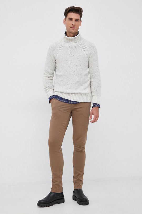 Selected Sweter z domieszką wełny kremowy