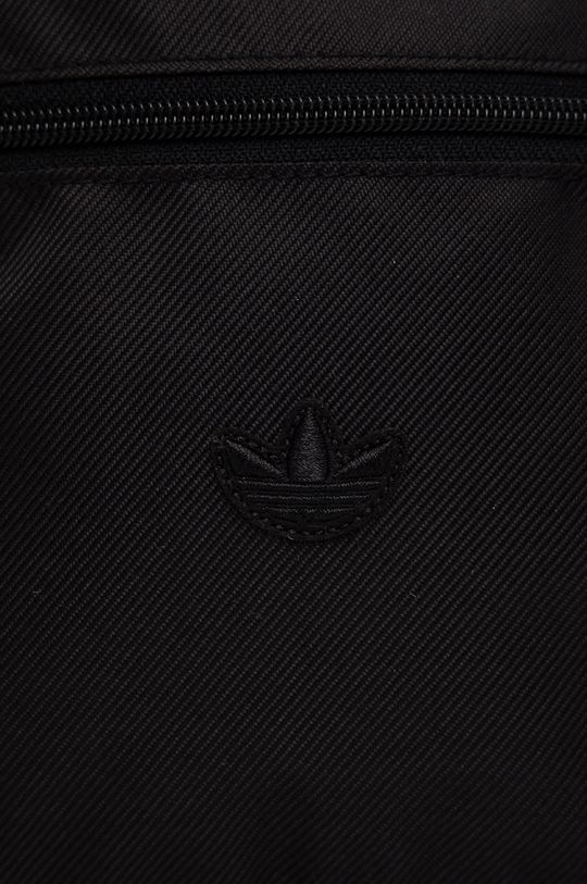 Malá taška adidas Originals  100% Recyklovaný polyester
