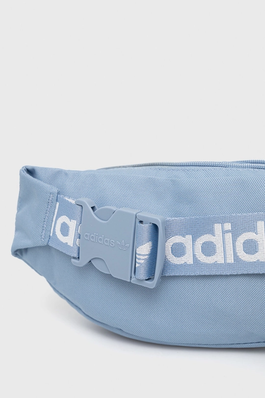 Ľadvinka adidas Originals H65441  Podšívka: 100% Recyklovaný polyester  Základná látka: 100% Recyklovaný polyester