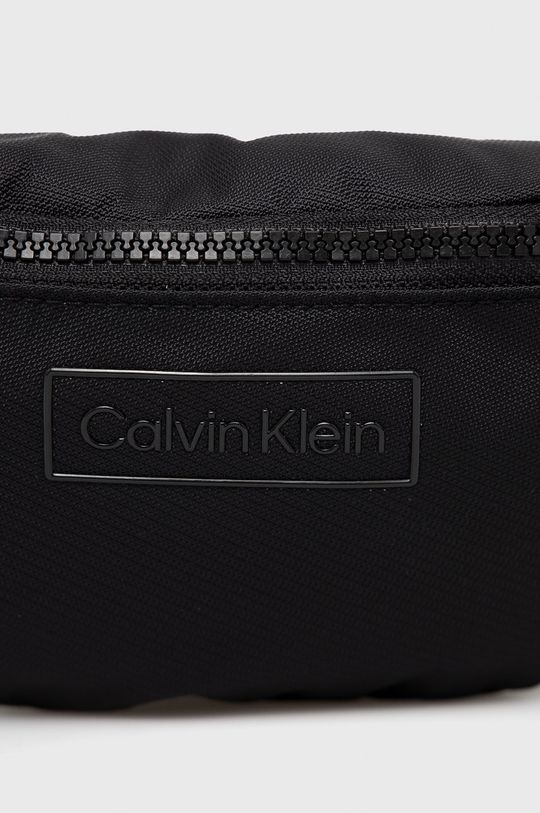 Calvin Klein Nerka 98 % Poliester, 2 % Poliuretan
