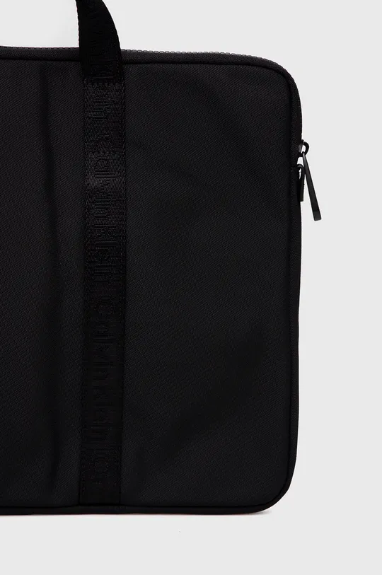 чёрный Чехол для ноутбука Calvin Klein