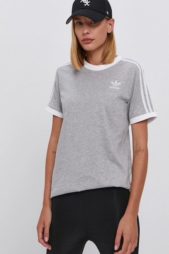 Бавовняна футболка adidas Originals сірий