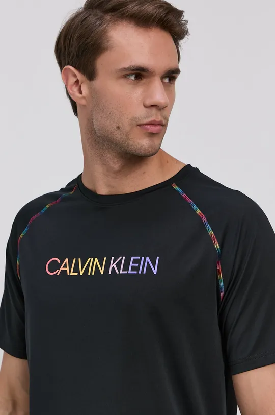 Tričko Calvin Klein Performance  18% Elastan, 82% Polyester