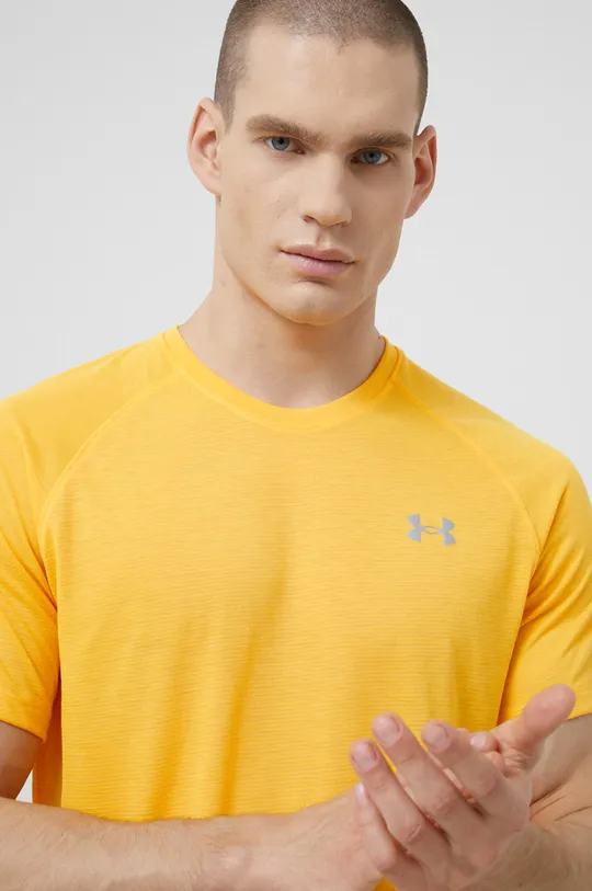 żółty Under Armour t-shirt do biegania Streaker