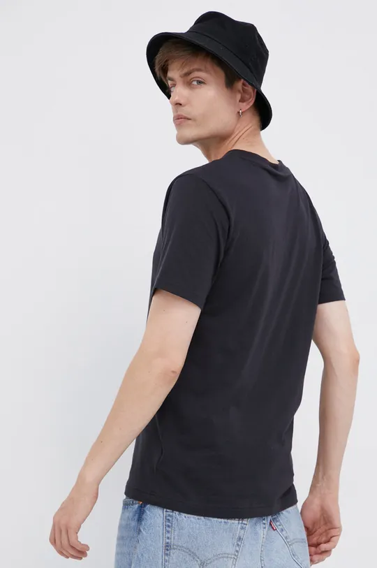 Tričko New Balance  60% Bavlna, 40% Polyester
