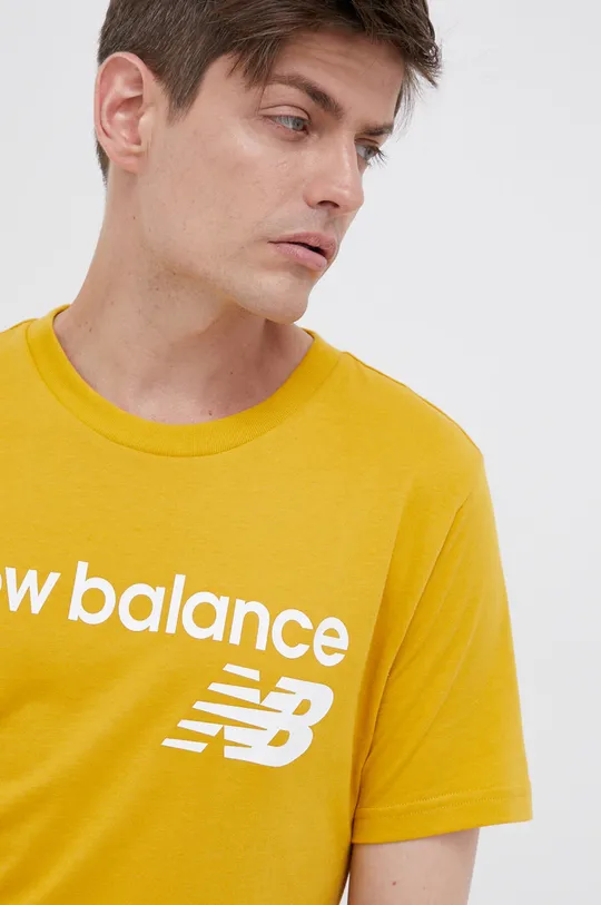 żółty New Balance T-shirt MT03905VGL