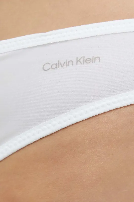 Стринги Calvin Klein Underwear  72% Нейлон, 28% Эластан