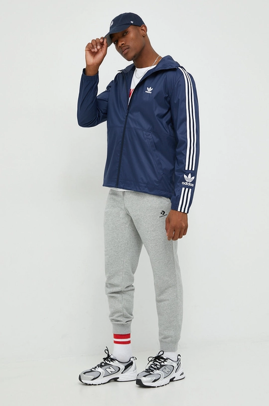 Jakna adidas Originals mornarsko plava