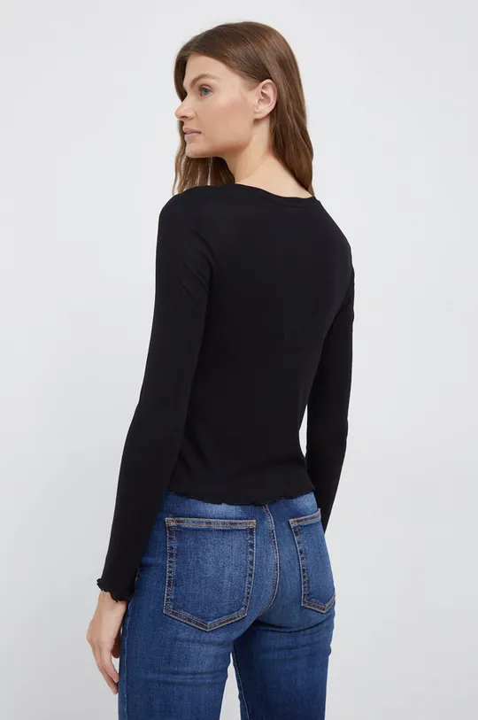 Longsleeve Vero Moda  65% Ανακυκλωμένος πολυεστέρας, 35% Βισκόζη