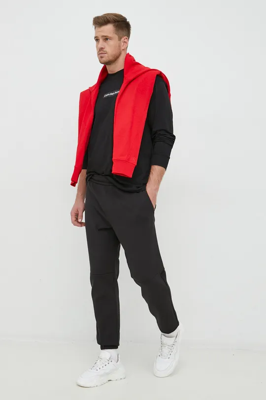 Βαμβακερή μπλούζα με μακριά μανίκια Calvin Klein Jeans J30J321718.9BYY μαύρο AW22
