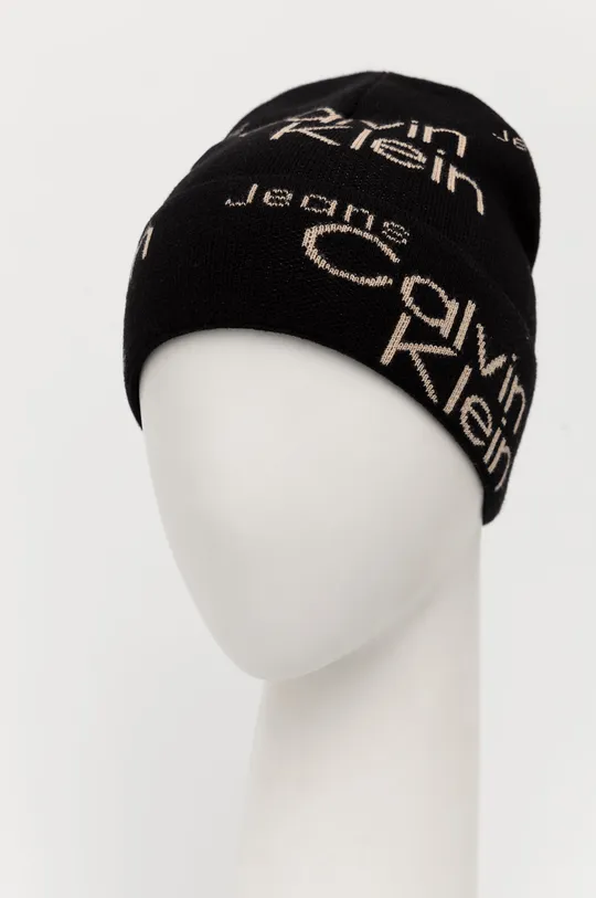 Bavlnená čiapka Calvin Klein Jeans čierna