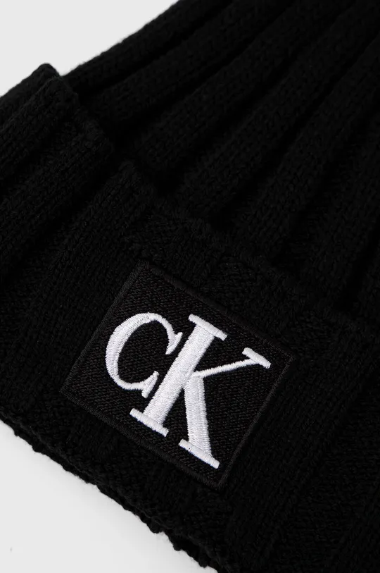 Παιδικός σκούφος Calvin Klein Jeans μαύρο