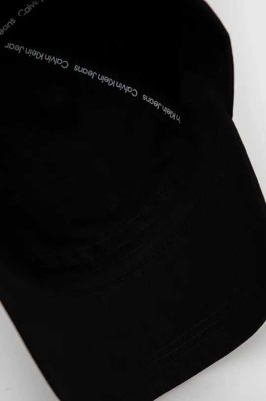 črna Bombažna kapa Calvin Klein Jeans