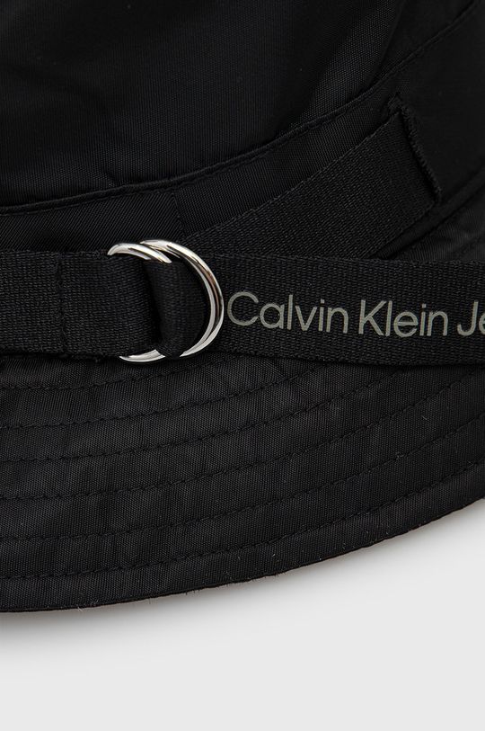 Calvin Klein Jeans kalap  Jelentős anyag: 100% poliamid Bélés: 100% pamut
