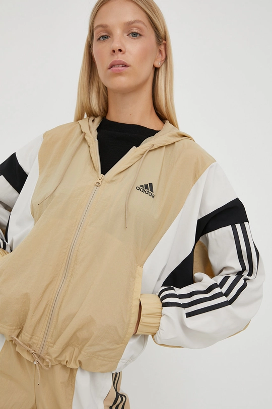 adidas Performance melegítő szett  Jelentős anyag: 100% poliamid Bélés: 100% poliészter Talpbetét: 100% poliészter