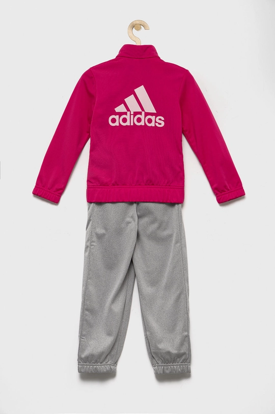 Detská tepláková súprava adidas  1. látka: 100% Recyklovaný polyester 2. látka: 100% Recyklovaný polyester