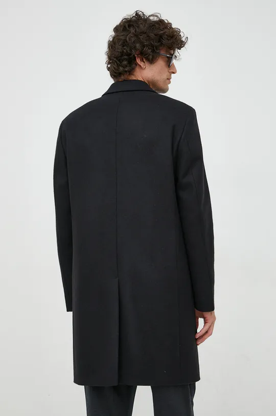 Μάλλινο παλτό Calvin Klein  Κύριο υλικό: 85% Μαλλί, 15% Κασμίρι Φόδρα: 54% Πολυεστέρας, 46% Βισκόζη Φόδρα τσέπης: 65% Πολυεστέρας, 35% Βαμβάκι