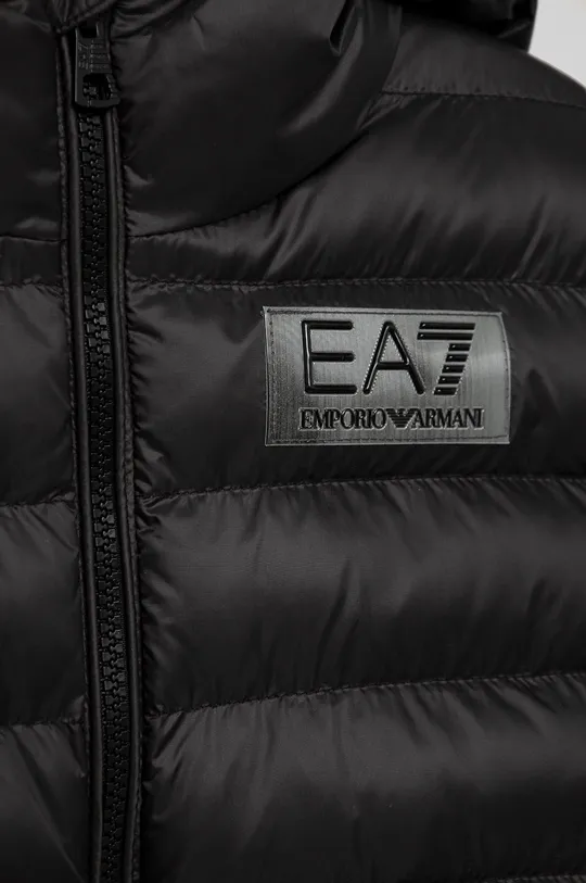 Dječja jakna EA7 Emporio Armani  Temeljni materijal: 100% Poliester Postava: 100% Poliester Ispuna: 100% Poliester