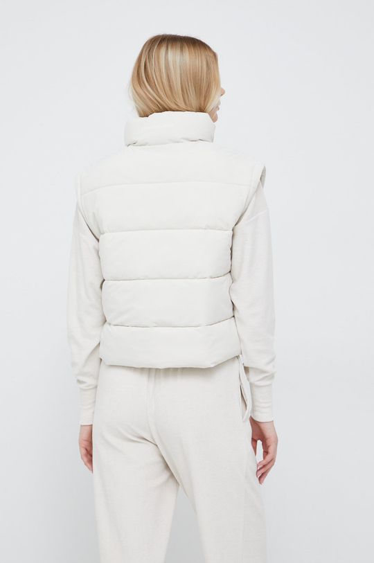 Vesta Calvin Klein Jeans  100% Polyester