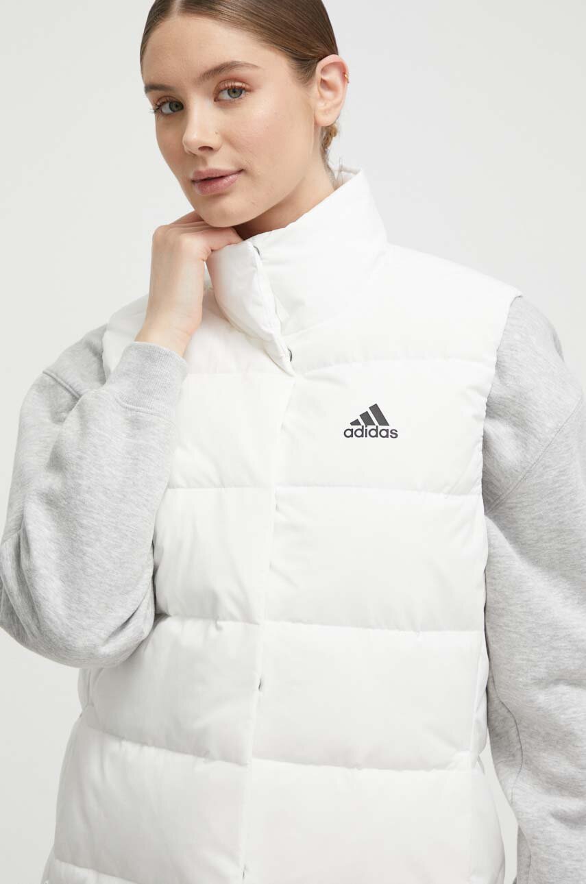 adidas bezr??kawnik puchowy damski kolor bia??y zimowy HG6278 | Answear.com