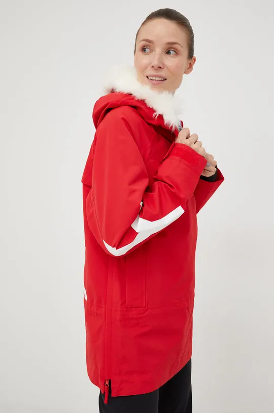 piros Roxy rövid kabát Chloe Kim