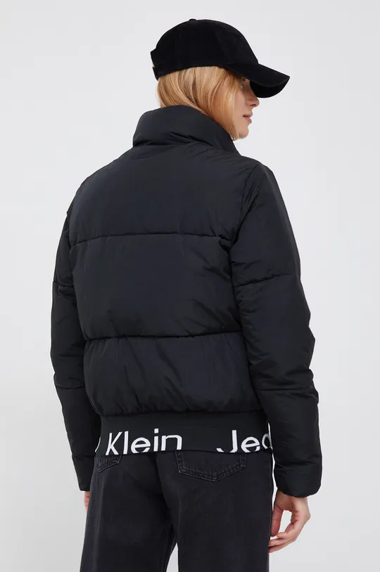 Куртка Calvin Klein Jeans  Основной материал: 100% Полиамид Подкладка: 100% Полиэстер Резинка: 98% Полиэстер, 2% Эластан