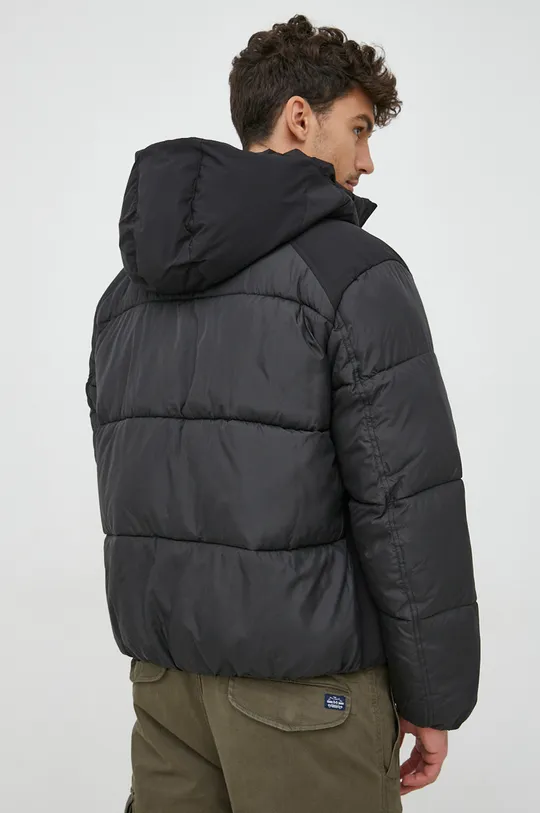 Calvin Klein rövid kabát  Bélés: 100% poliészter Kitöltés: 100% poliészter Anyag 1: 100% poliészter Anyag 2: 84% poliamid, 16% elasztán